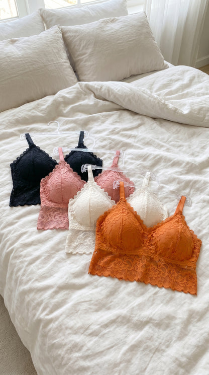 Pack of 4 Free Size Lace Bralette Bras for Women – Comfortable Wireless Padded Crop Top Bra Set (Black, White, Peach, Orange)